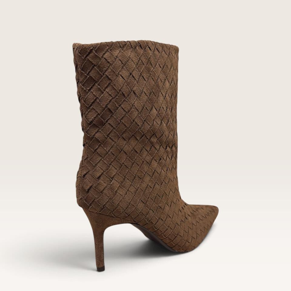 Alexa Boots D102