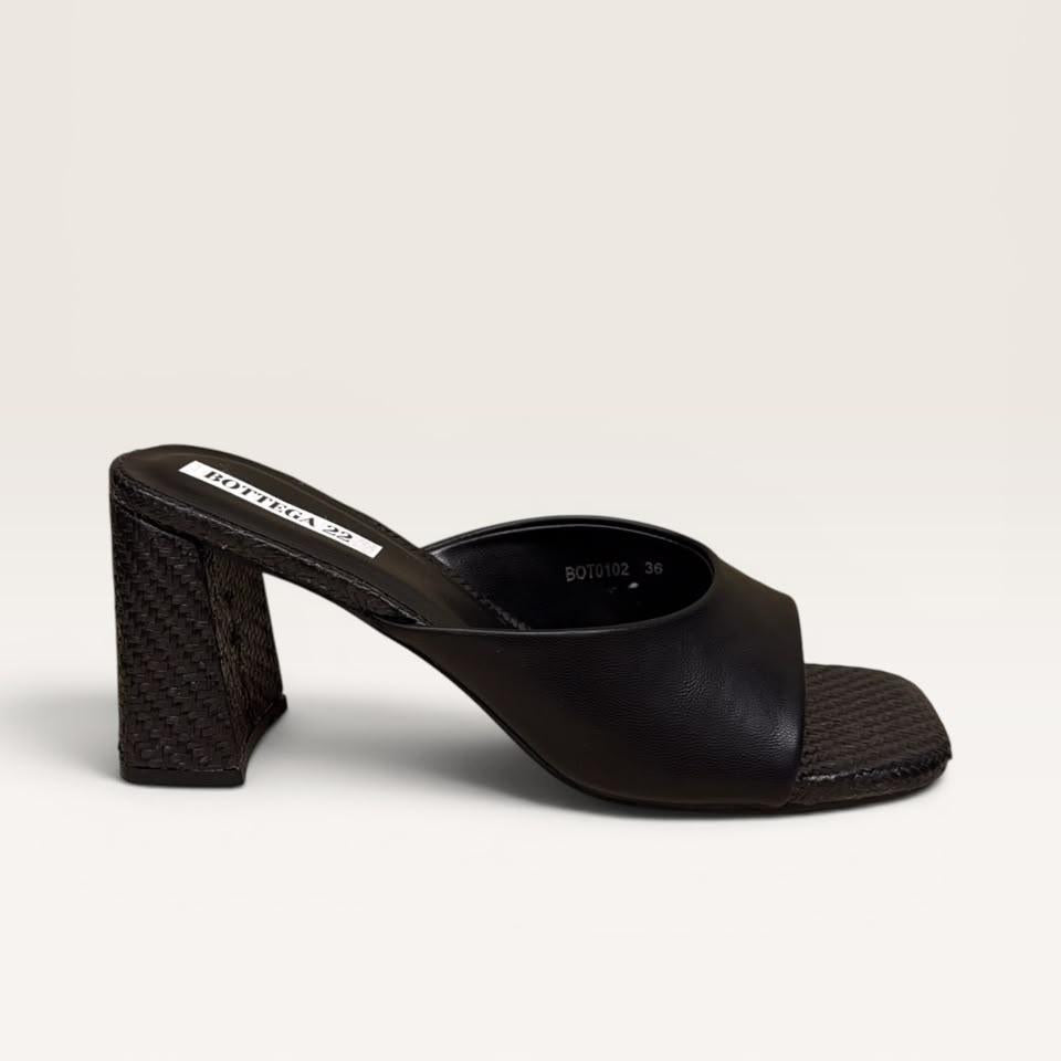 Sia Mules C59