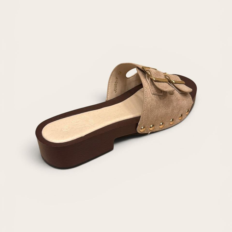 Aria Clog C49