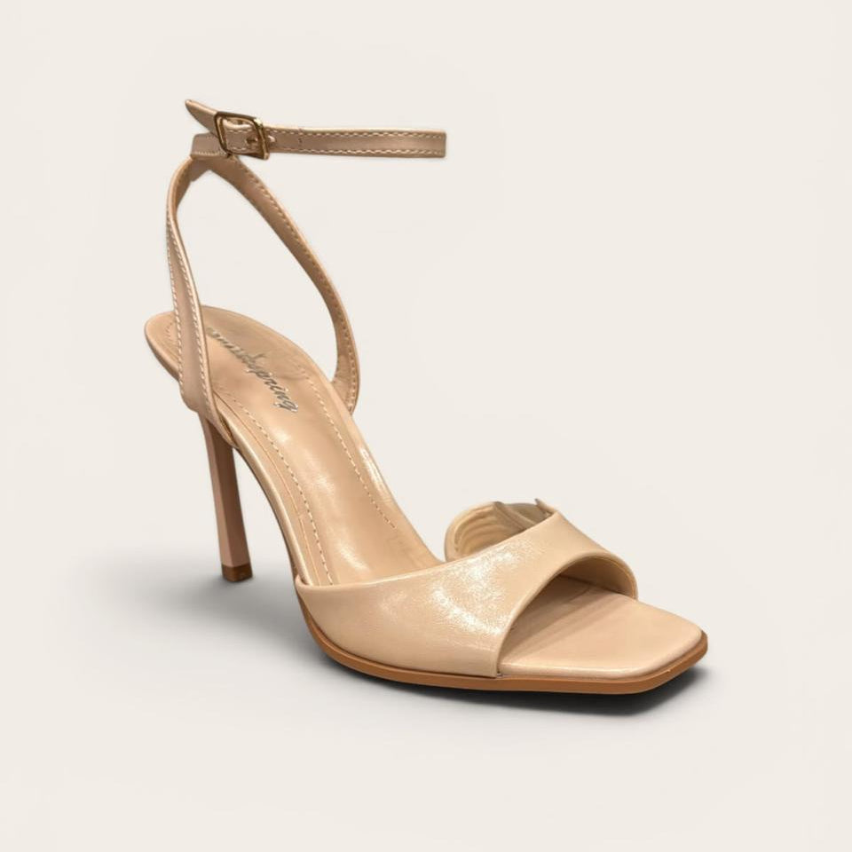 Lesley Stiletto C32