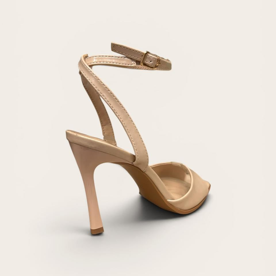 Lesley Stiletto C32