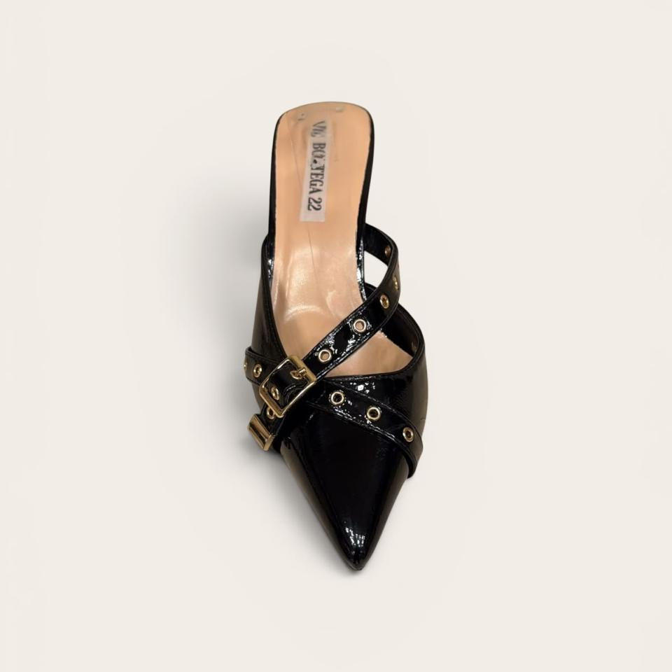 Clara Mules C42