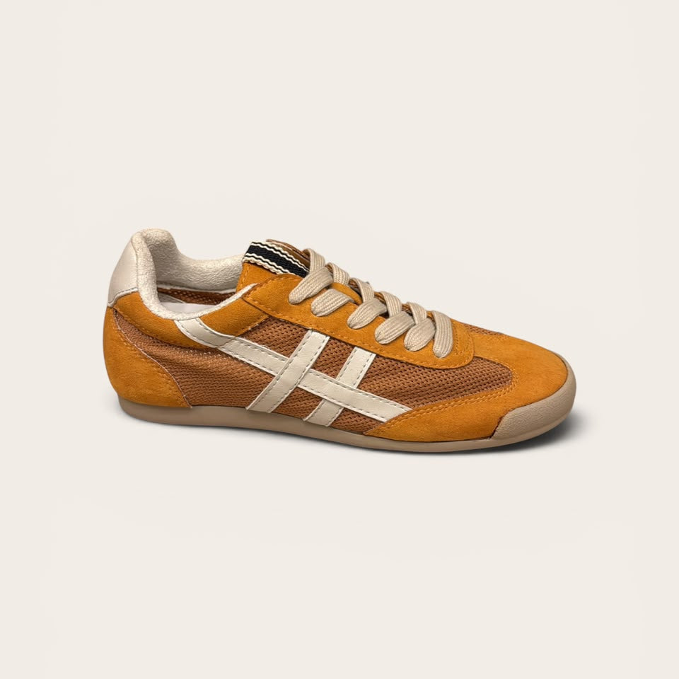 Retro Sneakers C103