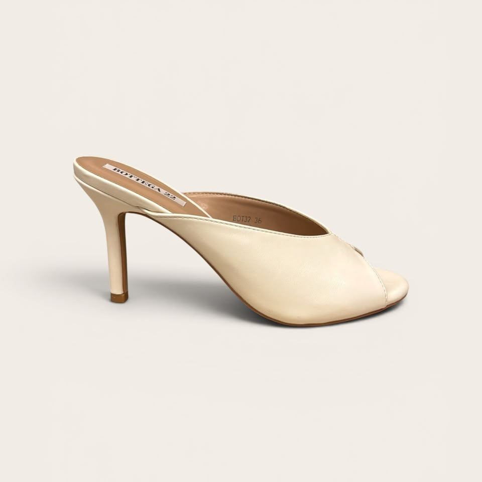 Alania Mules C17