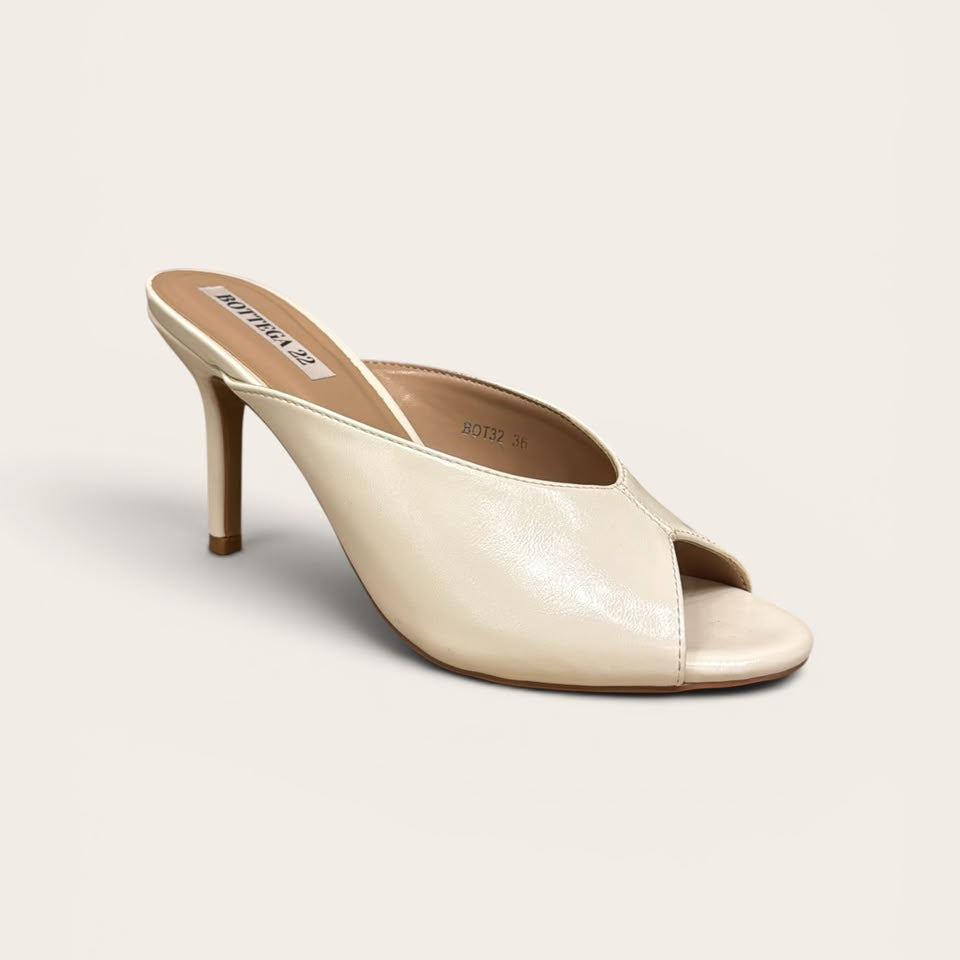Alania Mules C17