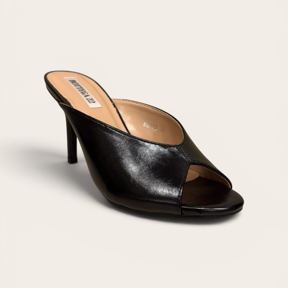 Alania Mules C17