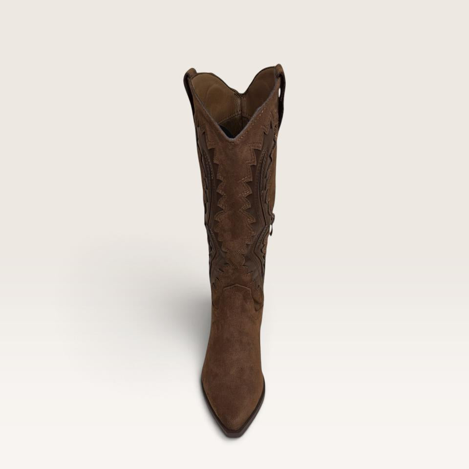 Jessie Boots D111