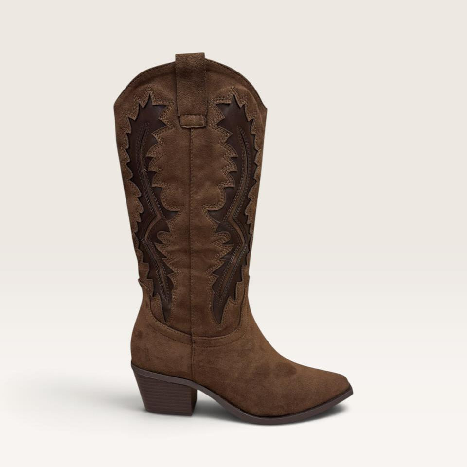 Jessie Boots D111