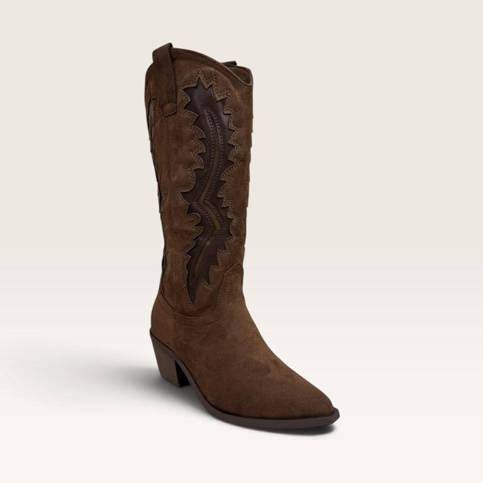 Jessie Boots D111