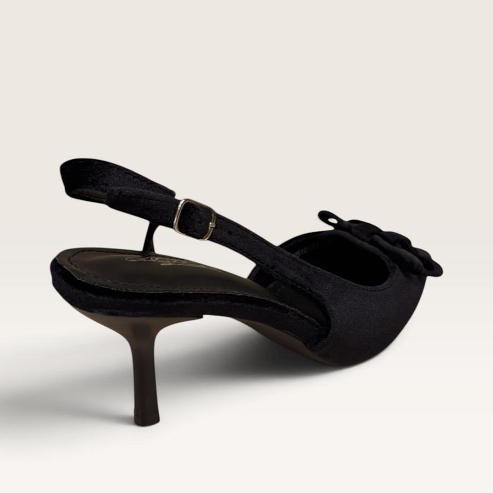 Karina Slingback D107