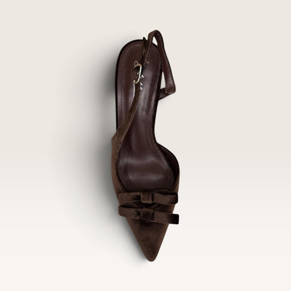 Karina Slingback D107