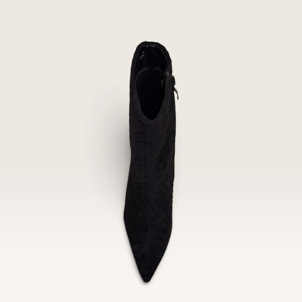 Alexa Boots D102