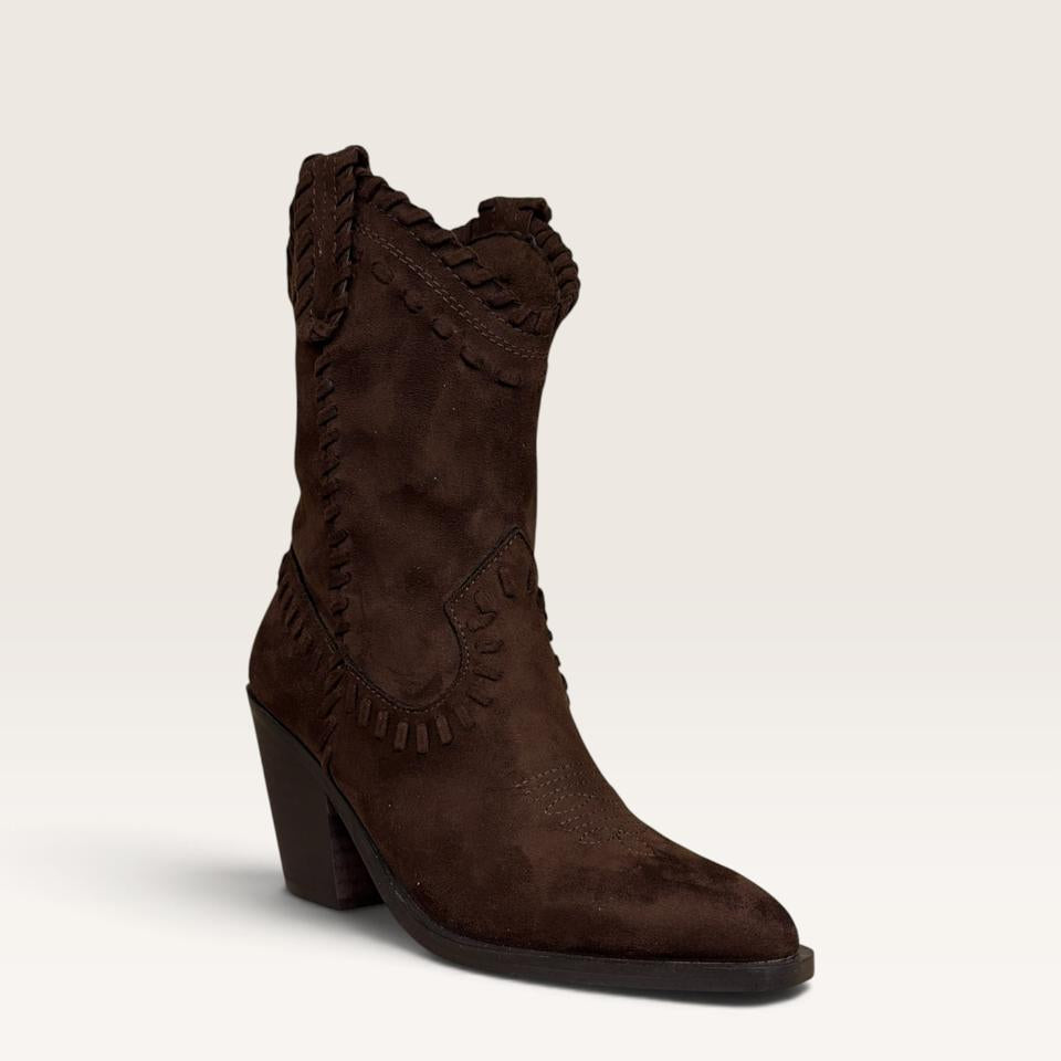 Camelia Boots D17