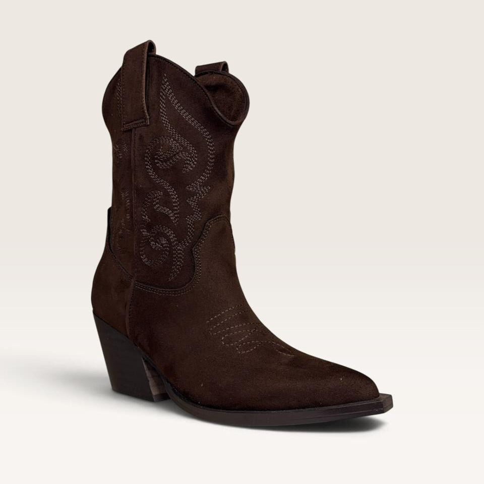 Alexia Boots  D11